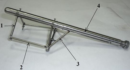 Рис. 3. Устройство для создания операционного пространства в раскрытом виде (1 – переднее радиальное плечо, 2 – продольное плечо, 3 – рычаг, 4 – корпус устройства).